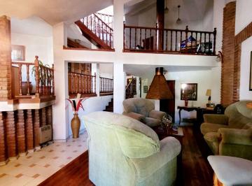 Casa · 366m² · 8 Ambientes · 3 Cocheras · Venta Casa 4 Dorm 5 Niveles en Maipu 2da Cordoba