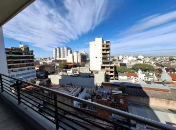 Departamento · 51m² · 2 Ambientes · Semipiso de 2 Amb a Estrenar 60 m², Expensas Bajas