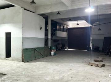 Depósito · 165m² · Depósito en Avellaneda de 165 m²