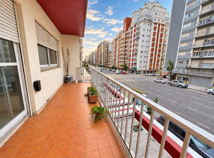 Departamento · 87m² · 5 Ambientes · 1 Cochera