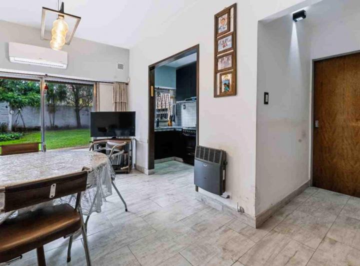 Casa · 152m² · 4 Ambientes · 1 Cochera