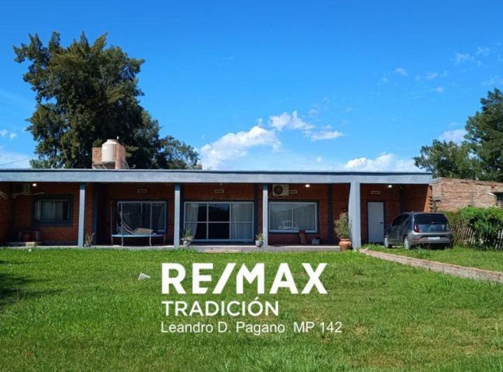 Casa · 190m² · 2 Ambientes · 1 Cochera