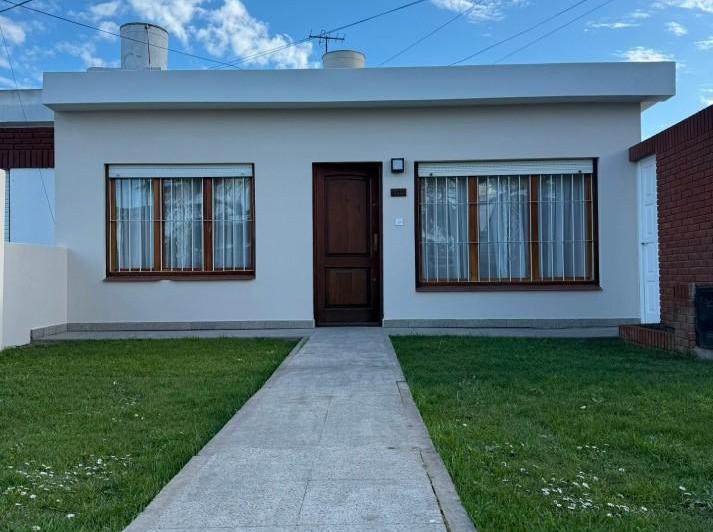 Casa · 57m² · 3 Ambientes · 2 Cocheras