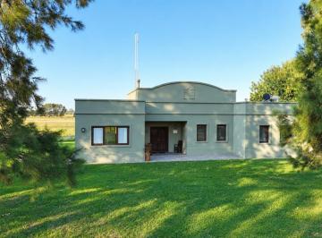 Campo · 100000ha · Chacra de 10 Has con Casa y Haras | Excelente Entorno de Campo