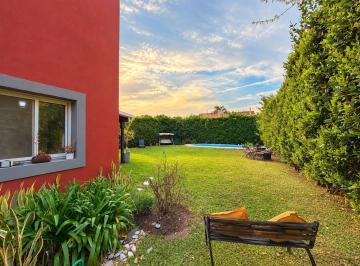 Casa · 200m² · 4 Ambientes · 1 Cochera · Casa en Venta en El Atardecer, Rincón de Milberg, Tigre