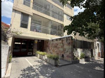 Departamento de 1 ambiente, Lomas de Zamora · Alquiler 2 Ambientes Amplio. excelente Ubicación!