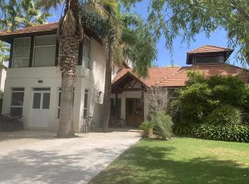 Casa · 370m² · 5 Ambientes · 4 Cocheras · Casa en Venta La Pradera, Haras del Pilar