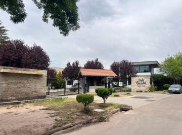 Casa de 6 ambientes, Mayor Drummond · Venta Casa Barrio Valle Escondido