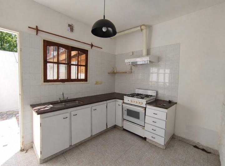 Departamento · 80m² · 4 Ambientes · 1 Cochera