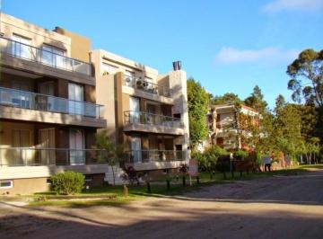 Departamento · 55m² · 2 Dormitorios · 1 Cochera · Pinamar - Complejo con Pileta Merluza Pb Frente