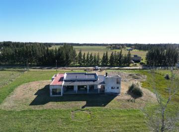 Casa · 129m² · 5 Ambientes · 1 Cochera · Venta Casa 5 Amb en Estancia Las Malvinas Brandsen