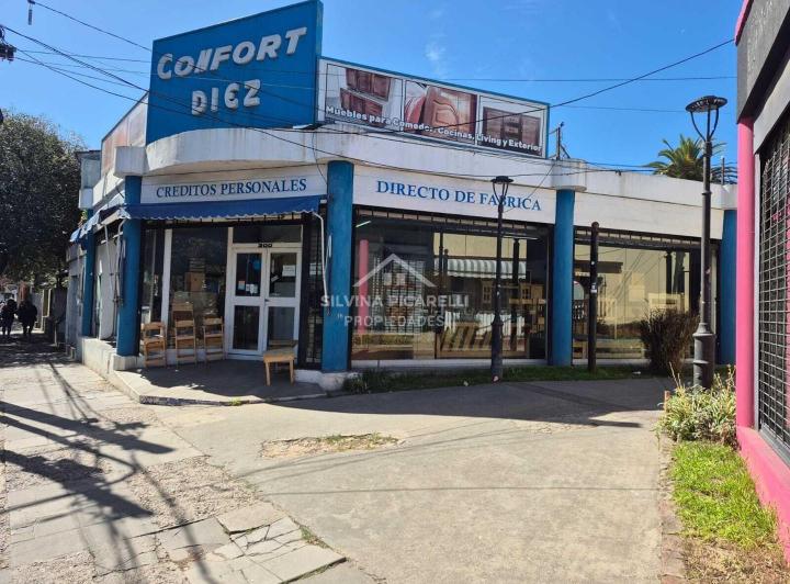 Local comercial · 376m²