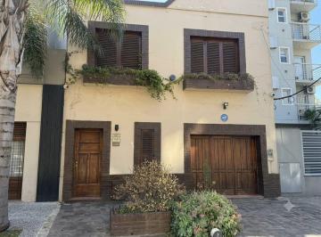 Casa de 4 ambientes, Campana · Casa en Venta / Jean Jaures 945/ Campana