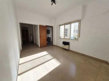 Departamento de 4 ambientes, Caballito · Departamento en Venta - 4 Ambientes con Dependencia - Caballito