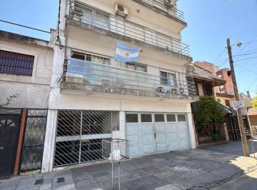 Departamento de 2 ambientes, Tres de Febrero · Departamento 2 Amb. con Patio