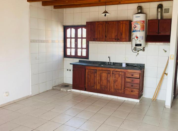 Departamento · 85m² · 5 Ambientes · 1 Cochera