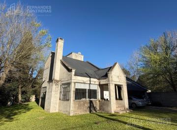 Quinta vacacional · 200m² · 3 Dormitorios · Quinta en Cañuelas
