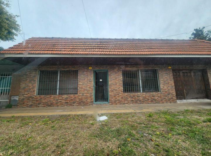 Casa · 90m² · 3 Ambientes · 1 Cochera