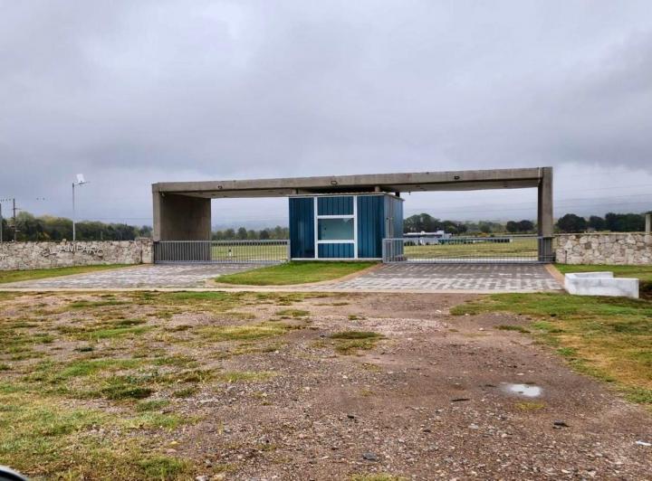 Terreno · 2140m²