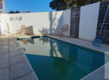 Casa · 145m² · 2 Dormitorios · 1 Cochera · Venta - Casa San Patricio del Chañar - Esquina - Neuquén