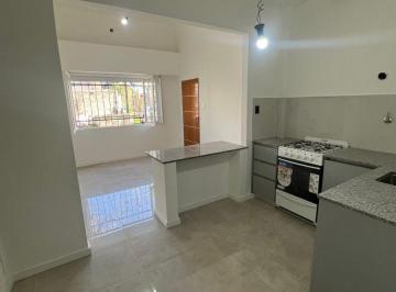 PH de 2 ambientes, Lomas de Zamora · PH Venta Banfield 2 Ambientes Patio Sin Expensas