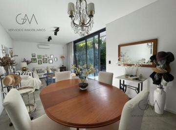 Casa · 120m² · 3 Ambientes · 1 Cochera · Casa en Alquiler Temporario Playa Grande