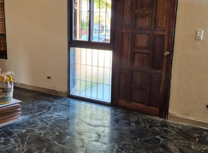 Casa · 126m² · 5 Ambientes · 1 Cochera