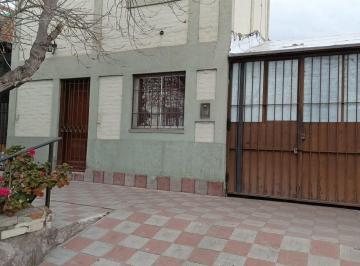 Casa · 185m² · 6 Ambientes · 1 Cochera · Venta Casa C/ Dpto Mendoza Las Heras 4 Dorm.