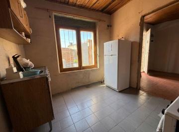 Casa · 145m² · 3 Ambientes · 1 Cochera · Casa en Lote Propio