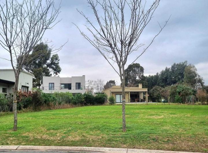 Terreno · 470m²