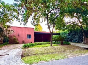 Casa · 172m² · 4 Ambientes · 3 Cocheras · Venta Casa 4 Amb C/pileta - Barrio Sausalito Pilar