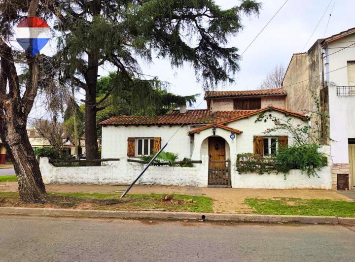 Casa · 199m² · 5 Ambientes · 1 Cochera