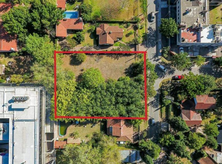 Terreno · 1170m²