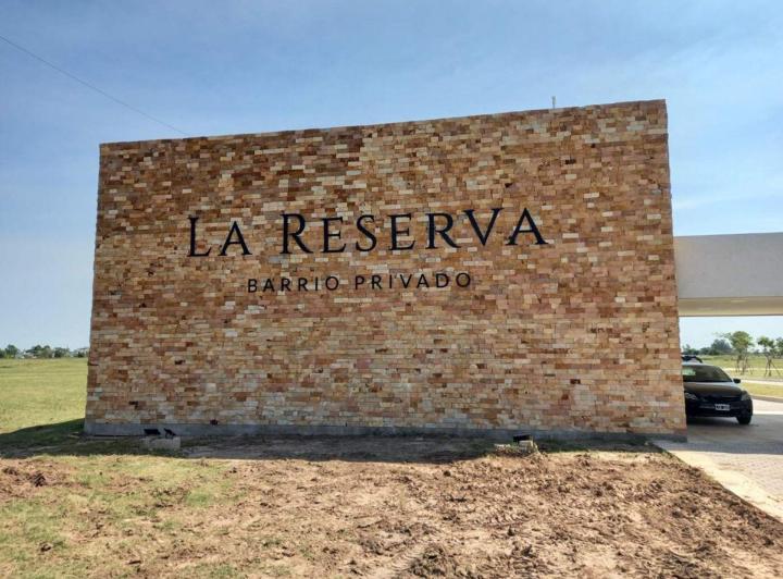 Terreno · 700m²