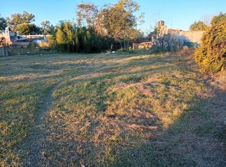 Terreno · 700m²