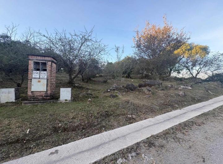 Terreno · 806m²