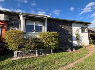 Casa · 345m² · 7 Ambientes · 1 Cochera · Venta Casa 2 Dorm y Cabaña de 1 Dor en Siquiman