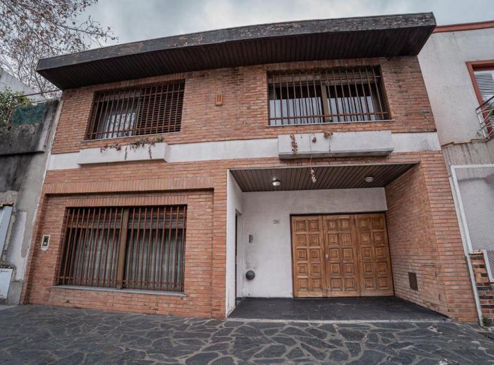 Casa · 108m² · 4 Ambientes · 1 Cochera