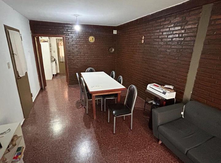 Casa · 347m² · 8 Ambientes · 3 Cocheras