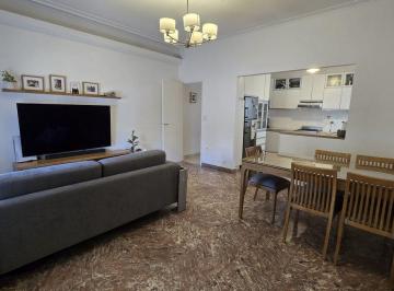 Casa · 103m² · 4 Ambientes · 1 Cochera · Casa Tipo PH Al Frente 4 Amb C/garage - Exc Estado