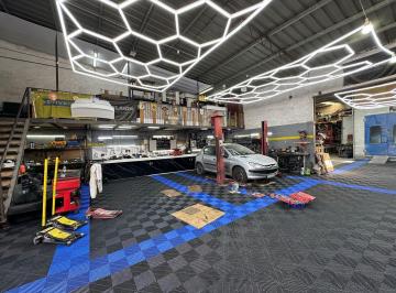 Bodega-Galpón · 360m² · Galpón con Taller Mecanico y Casa en Venta