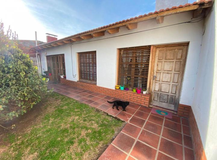 Casa · 120m² · 4 Ambientes · 1 Cochera