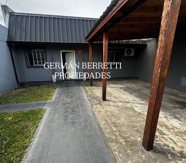 Casa · 92m² · 3 Ambientes · 2 Cocheras