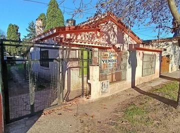 Casa de 6 ambientes, Santa Teresita · Oportunidad Casa y Dúplex en Block Parque Golf Santa Teresita Vende Sara Zapata Inmobiliaria
