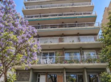 Departamento de 5 ambientes, Vicente López · Excelente Depto de 5 Ambientes en Olivos, Ubicado en 9no Piso, con Vistas Abiertas y Muy Buena Luz!