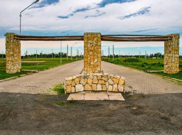 Terreno · 256m² · Venta Terreno por Av - Apto Comercial