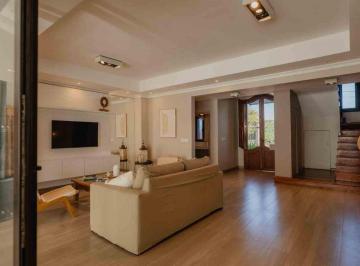 Casa · 320m² · 5 Ambientes · 2 Cocheras · Venta Casa 4 Dorm. con Pileta Yerba Buena