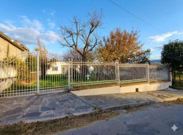 Casa · 100m² · 5 Ambientes · 1 Cochera · Se Vende Casa en Paclín, La Merced, Catamarca