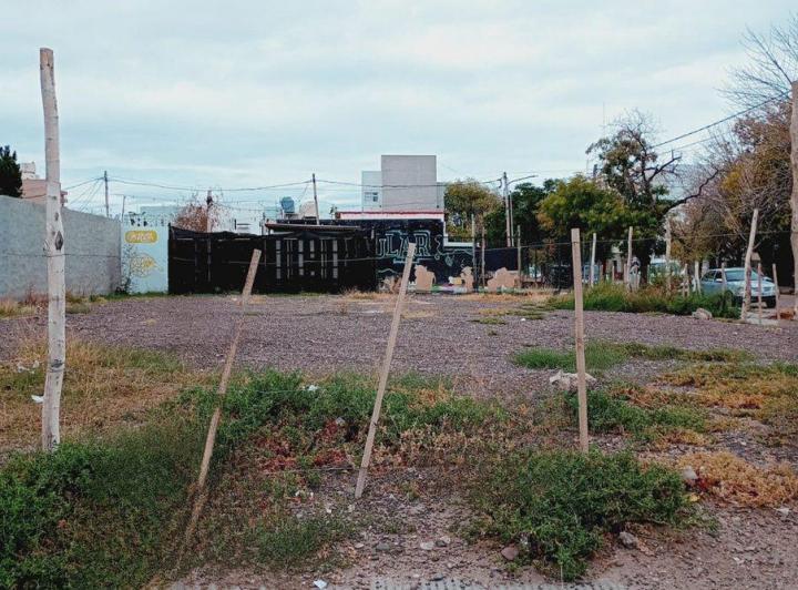 Terreno · 450m²