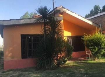 Casa · 120m² · 2 Ambientes · 2 Cocheras · Venta de Casa con Salón Comercial | Rivadavia